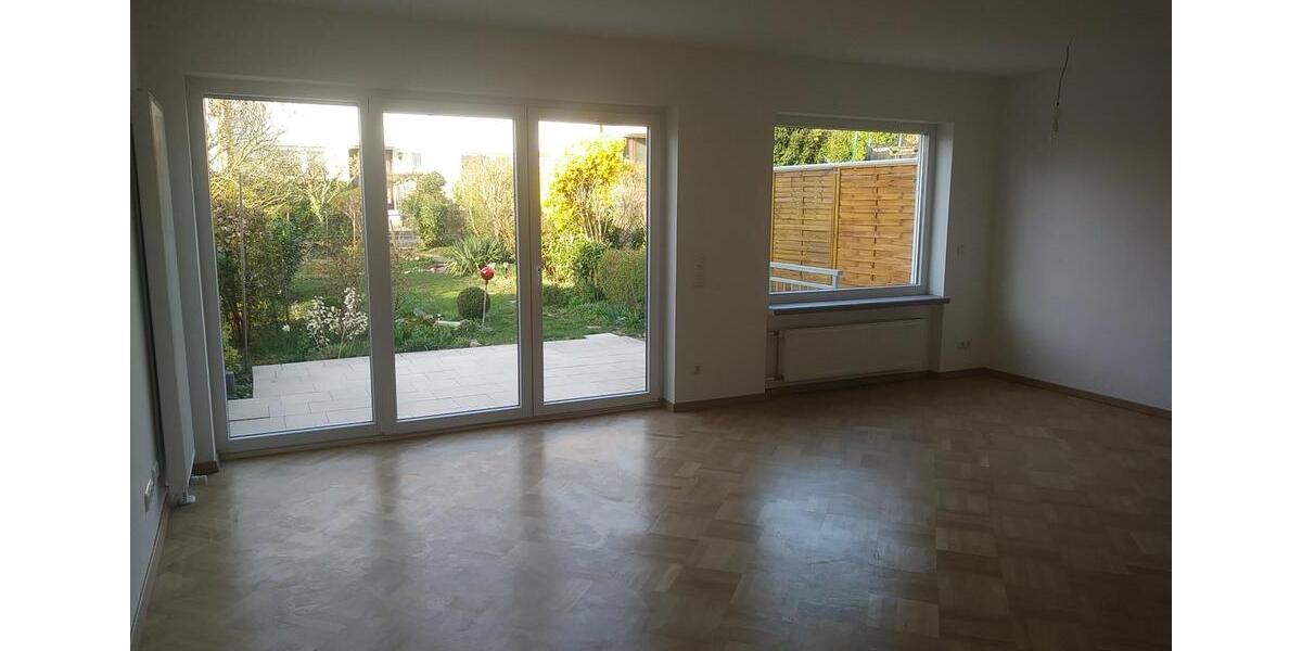 Etagenwohnung Wiesbaden Schierstein - 5 Zimmer, 140 m&sup2;, 1.950&euro; | Angebot:26416299