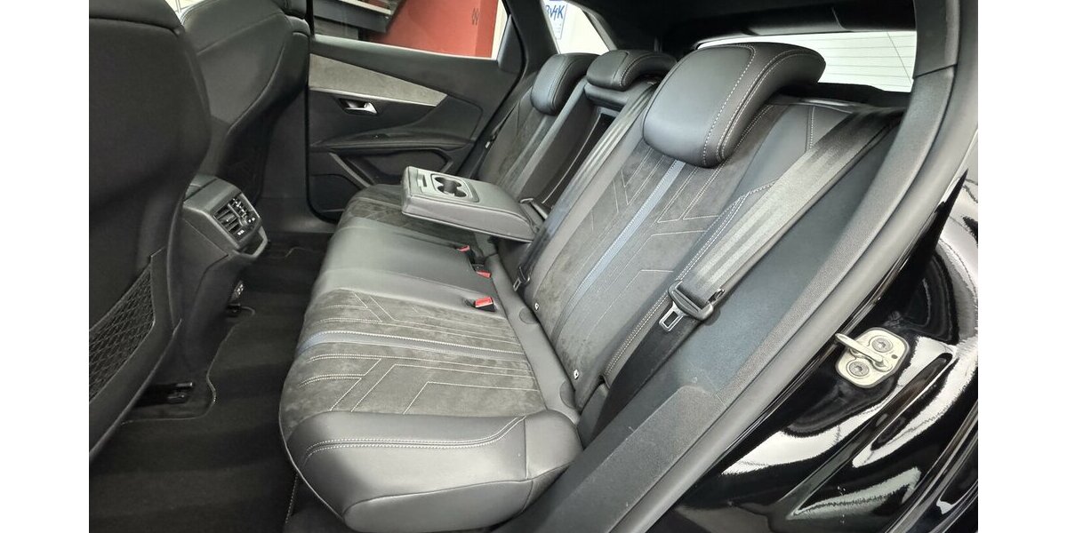 Peugeot 3008 Blue HDi 130 GT 1.Hand Black Edition 9.990 km 25.180 &euro; Lich 35423