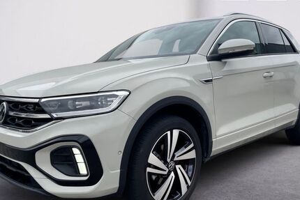 VW T-Roc 7.395 km 29.940 € Bad Soden 65812