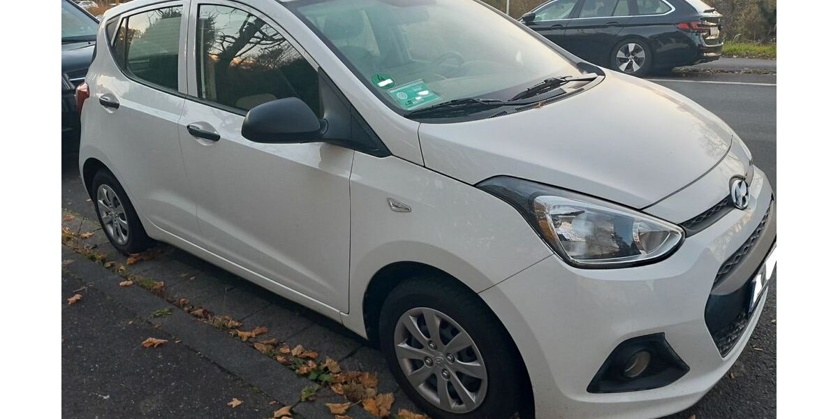 Hyundai i10 25.177 km 6.800 € Wiesbaden 65195