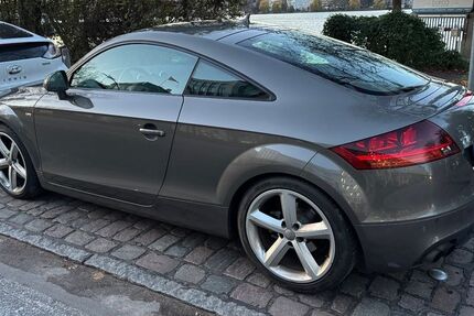 Audi TT 215.000 km 9.500 &euro; Hamburg 22043