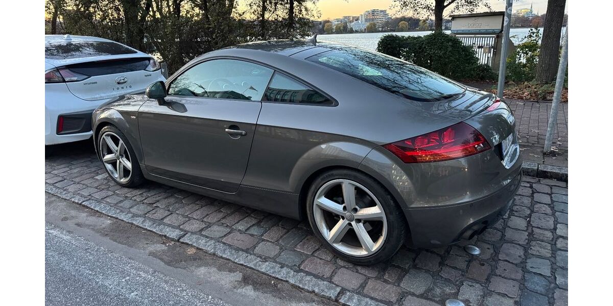 Audi TT 215.000 km 9.500 &euro; Hamburg 22043