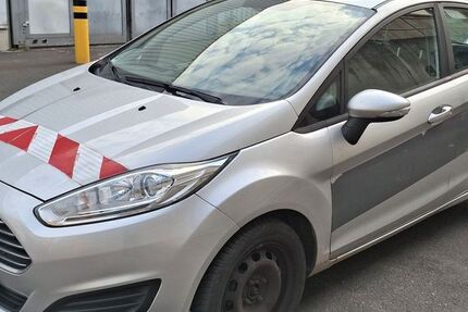 Ford Fiesta 135.700 km 3.950 &euro; Niederlauer 97618