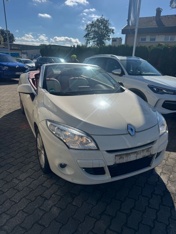 Renault Megane 121.000 km 5.699 € Freiburg 79111