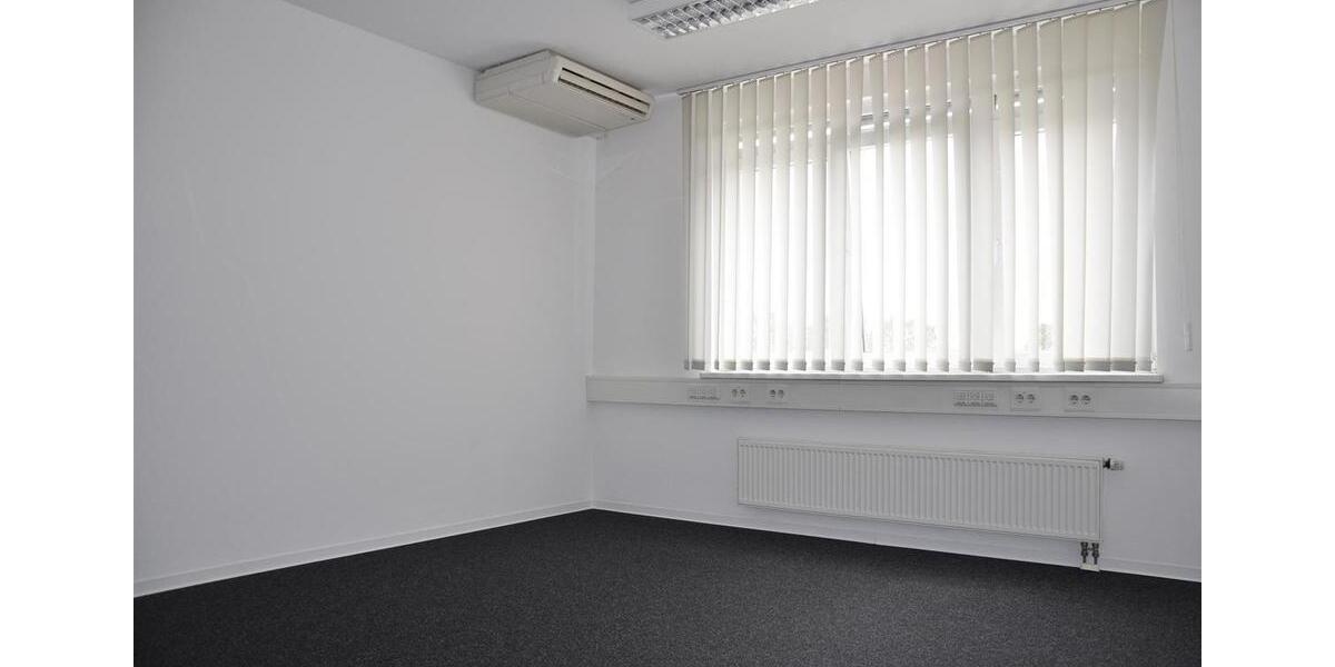 Modernisierte Bürofläche im Gewerbegebiet Friedrichsfeld Nähe TESLA zimmer