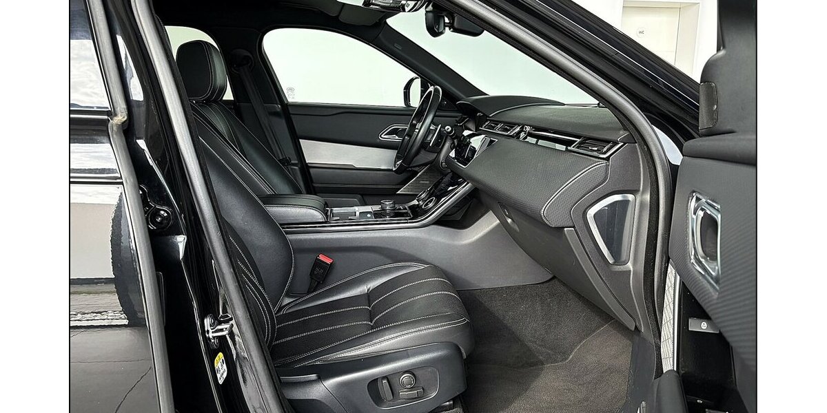 Land Rover Range Rover Velar 75.000 km 34.999 &euro; Stade 21682