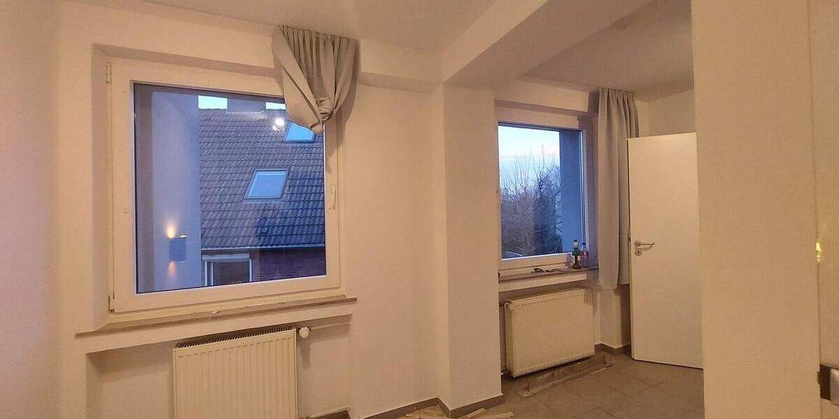 Etagenwohnung Aachen Aachen-Mitte - 3 Zimmer, 94 m&sup2;, 1.034&euro; | Angebot:24228838