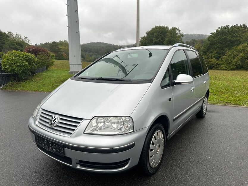 VW Sharan 149.378 km 4.999 € Weilbach 63937