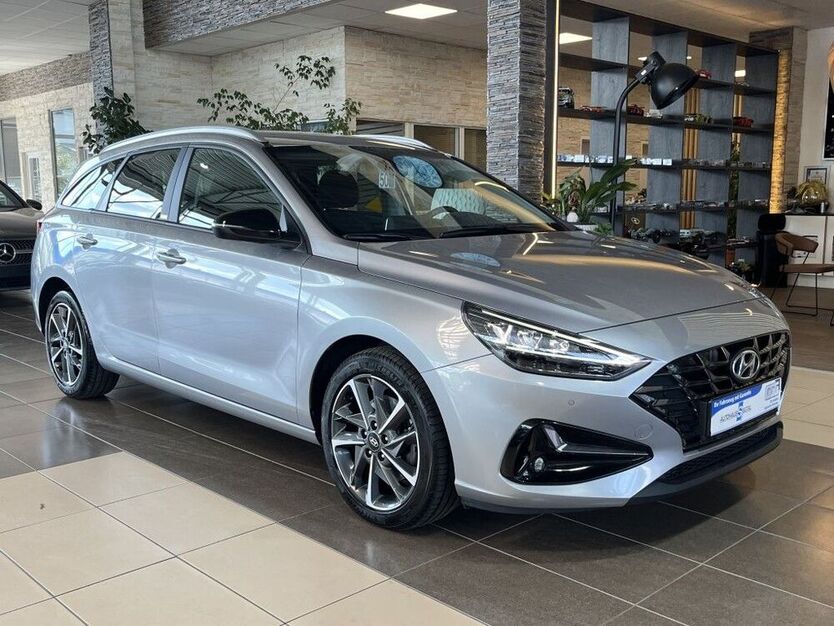 i30