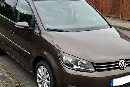 VW Touran 131.000 km 9.450 &euro; Wolfsburg 38446