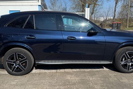 Mercedes-Benz GLC 300 65.500 km 56.900 &euro; Hamburg 21109