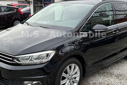 VW Touran 163.000 km 19.150 € Cham 93413