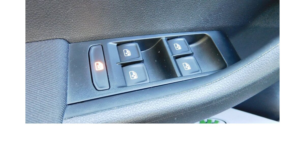 Skoda Fabia 1.0 Kombi Ambition TSI BMT Navi Klima 19.900 km 15.390 &euro; Vordorf 38533