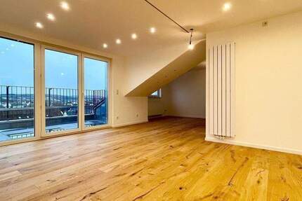 Erstbezug! 2 Zimmer DG Wohnung mit Sonnenloggia zum Wohlfühlen, neue Böden, neues Bad, saniert! 2 zimmer