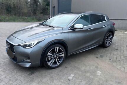 INFINITI Q30 200.000 km 12.750 &euro; Brühl 50321
