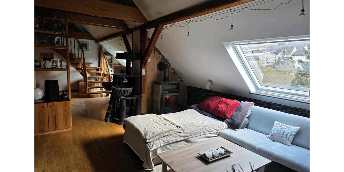 Dachgeschoßwohnung Herdorf - 4 Zimmer, 100 m&sup2;, 155.000&euro; | Angebot:26889413