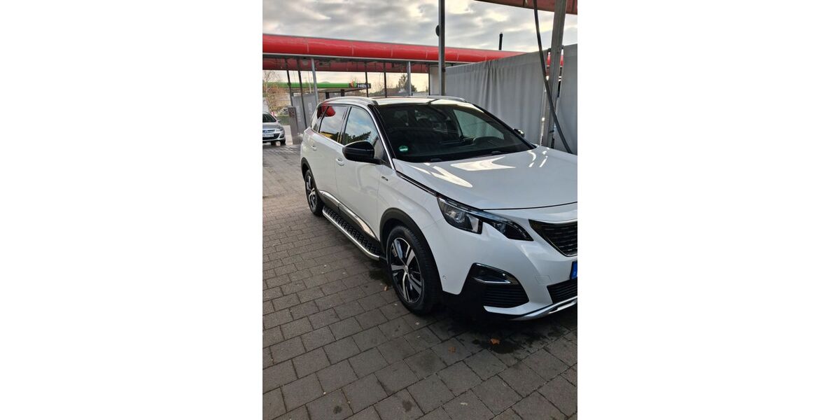 Peugeot 5008 137.000 km 21.990 &euro; Griesheim 64347