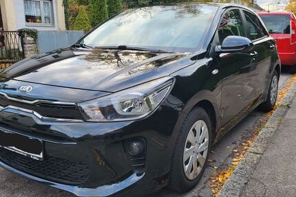 Kia Rio 66.700 km 9.900 &euro; München 81539