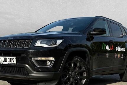 Jeep Compass 62.000 km 24.790 € Regensburg 93059