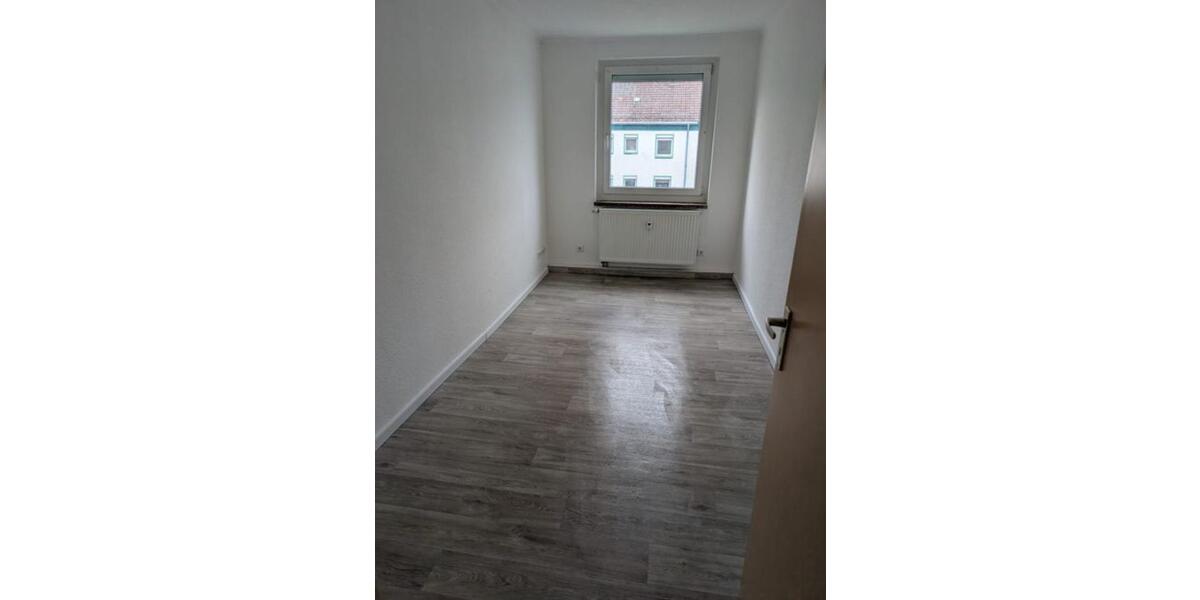 Etagenwohnung Schleife - 4 Zimmer, 68 m&sup2;, 380&euro; | Angebot:25079488