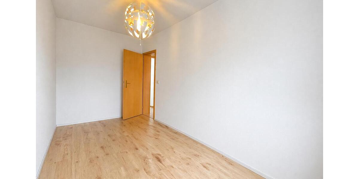 Etagenwohnung Papendorf - 3 Zimmer, 63 m&sup2;, 700&euro; | Angebot:26335253