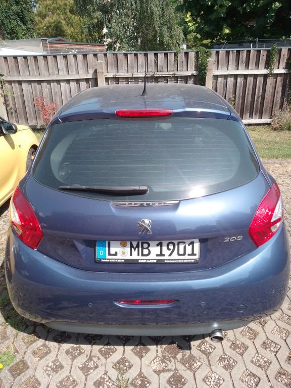 Peugeot 208 79.370 km 3.500 € Gera 07548