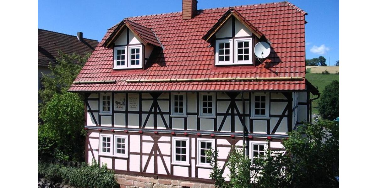 Einfamilienhaus Herleshausen - 10 Zimmer, 270 m&sup2;, 2.000&euro; | Angebot:25964509