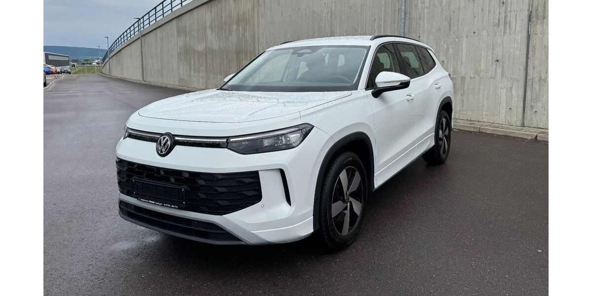 VW Tayron 1.200 km 42.200 € Essingen­­­ 73457