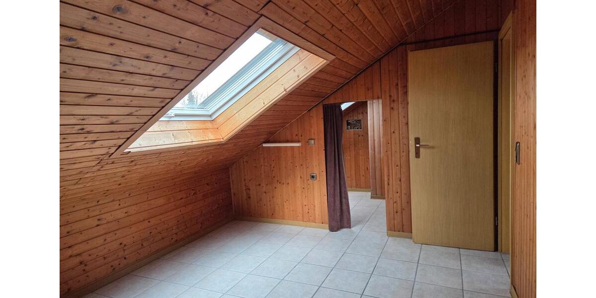 Reihenhaus Pfungstadt - 6.5 Zimmer, 155 m&sup2;, 1.590&euro; | Angebot:26035820