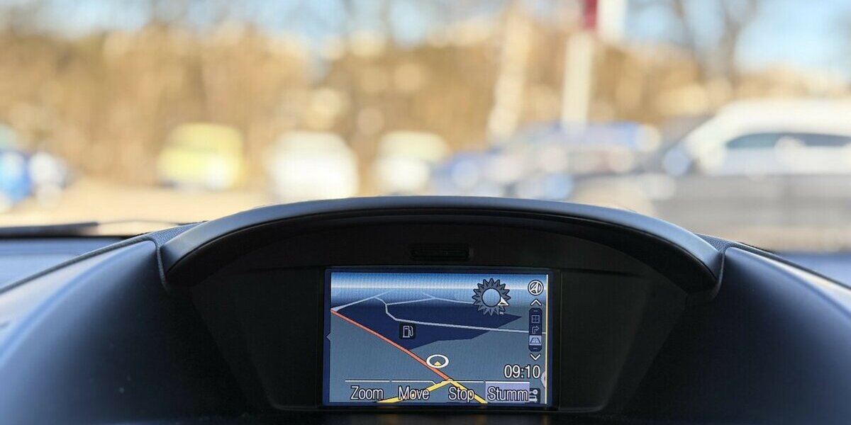 Ford Kuga 2.0 TDCI Titanium STANDHZ/NAVI/DAB/KAMERA 98.466 km 10.900 &euro; Villingen-Schwenningen 78054