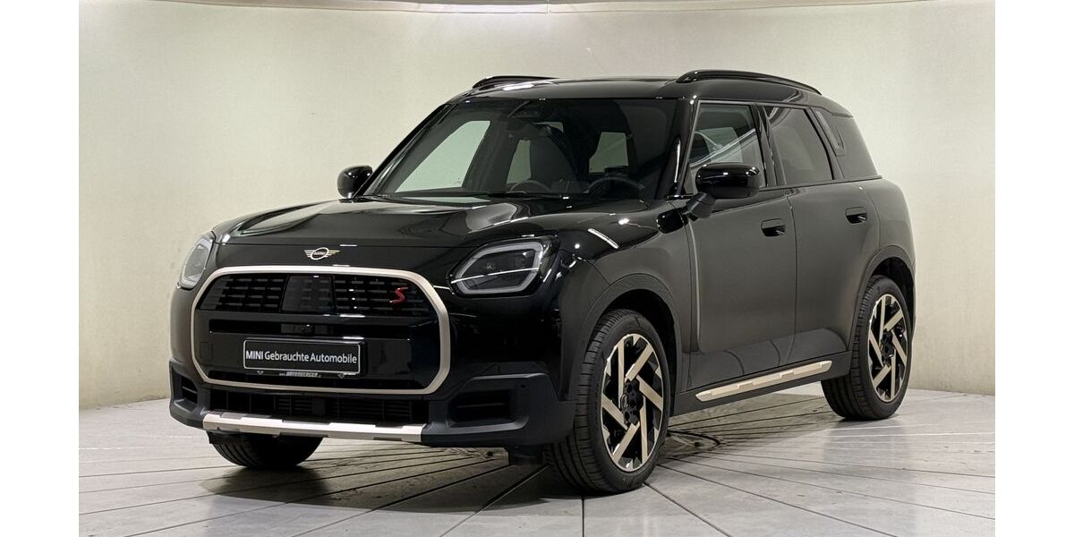 Mini Countryman S (Cooper) 18.297 km 43.890 &euro; Bad Wiessee 83707