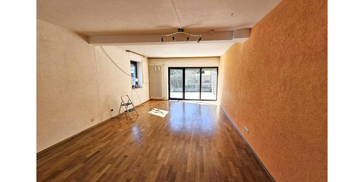 Reiheneckhaus mit Garten, zwei Garagen in Bayreuth - Top Lage 5 zimmer