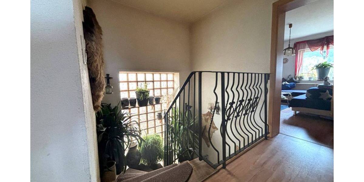 Mehrfamilienhaus, Wohnhaus Wetter Oberrosphe - 7 Zimmer, 168 m&sup2;, 257.000&euro; | Angebot:23948283