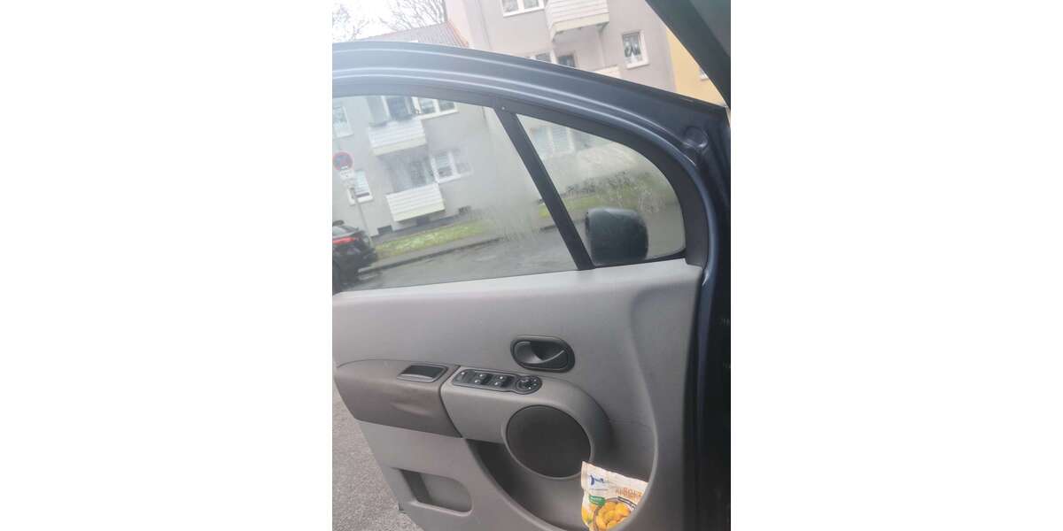 Renault Modus 144.000 km 2.300 &euro; Herne 44625