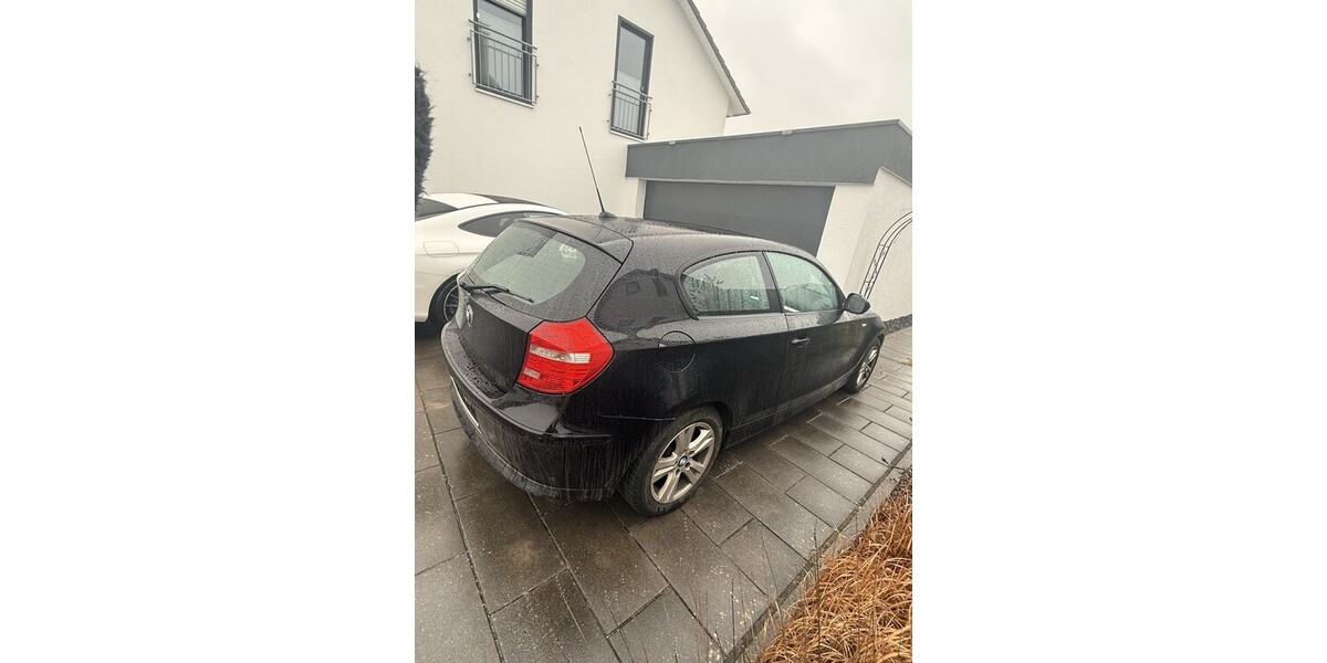 BMW 1er 240.000 km 2.150 &euro; Föhren 54343