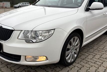 Skoda Superb 176.800 km 5.400 &euro; Effeltrich 91090