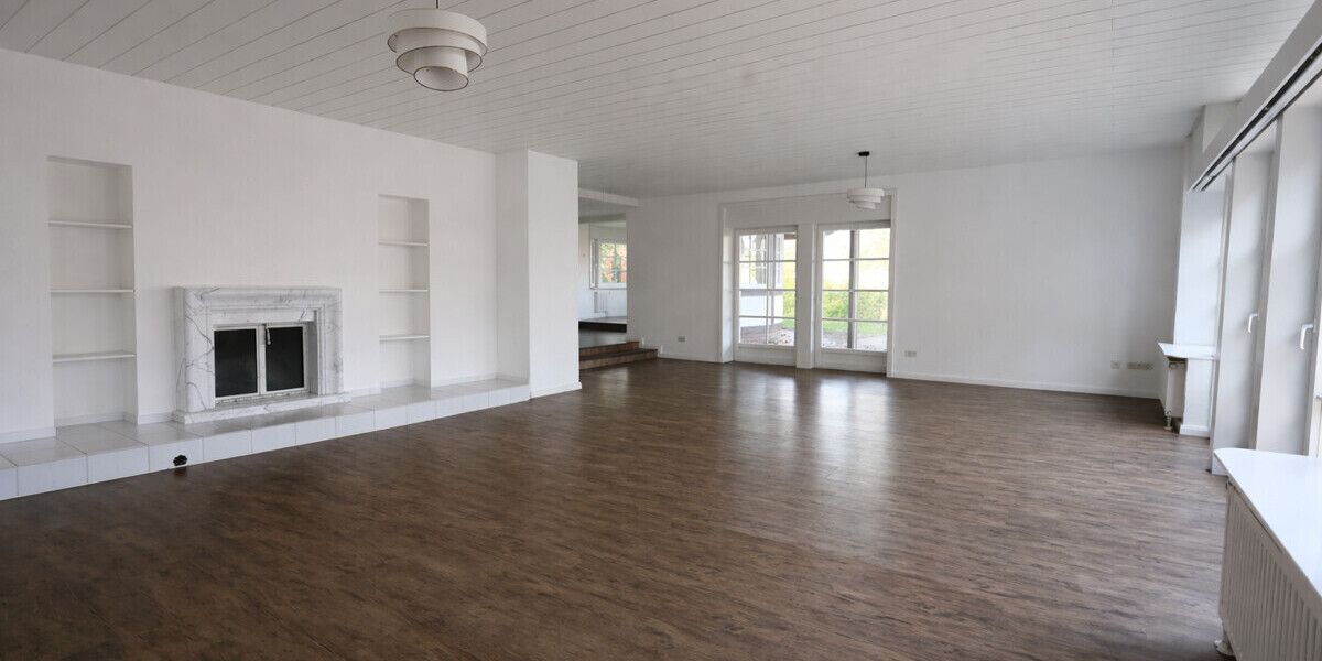 Exklusive Villa mit Wellnessbereich, Pool & großem Grundstück (inkl. Renovierung und neuem Dach) - Villa Hüllhorst | Angebot:26002980