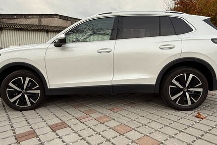 VW Tiguan 11.000 km 43.950 &euro; Laufenburg - Luttingen 79725