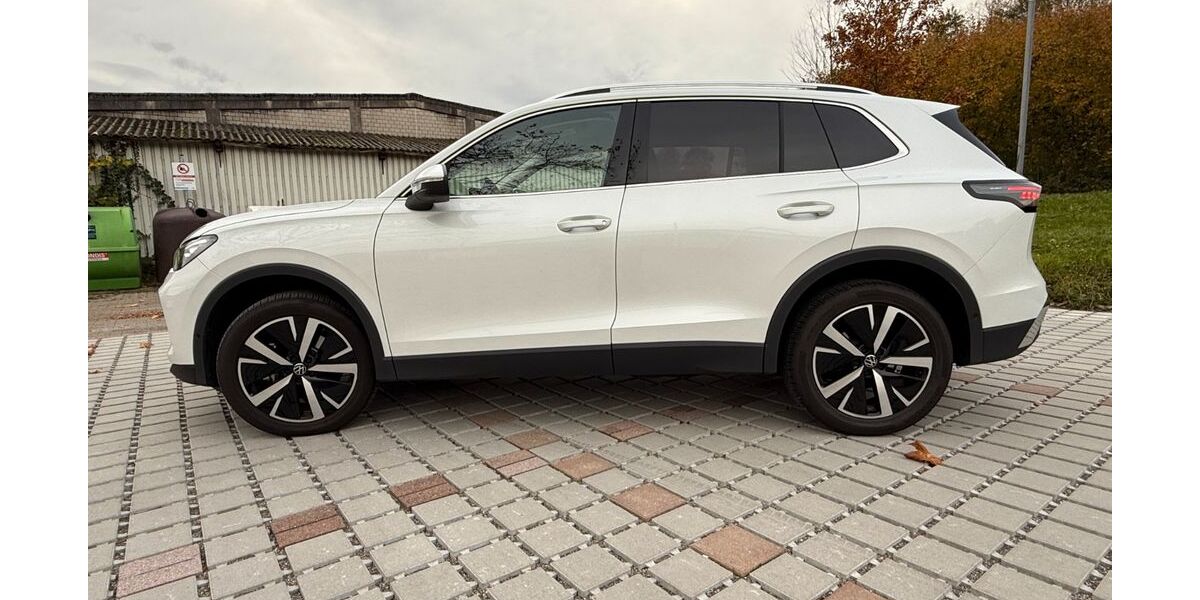 VW Tiguan 11.000 km 43.950 &euro; Laufenburg - Luttingen 79725