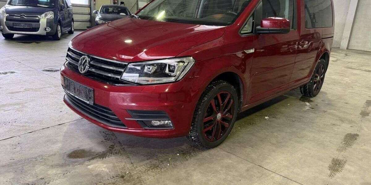 VW Caddy 100.000 km 16.999 &euro; Paderborn 33100