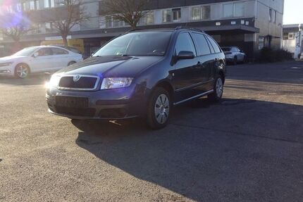 Skoda Fabia 168.000 km 2.990 &euro; Berlin 12249