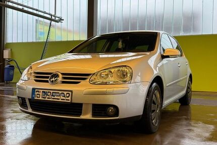 VW Golf 130.000 km 4.100 &euro; Friedrichshafen 88045