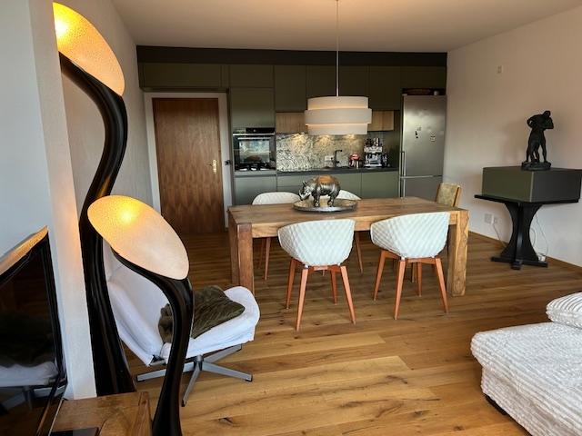 Untersiemau - frisch renoviert - großzügige 3-Zi-Whg. - Echtholzparkett zimmer