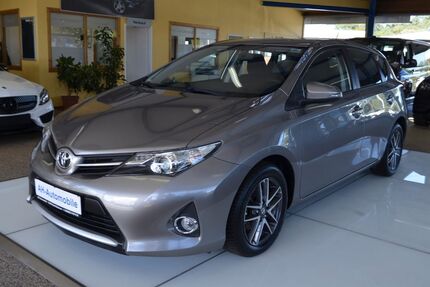 Toyota Auris 84.500 km 9.480 &euro; Bad Doberan 18209