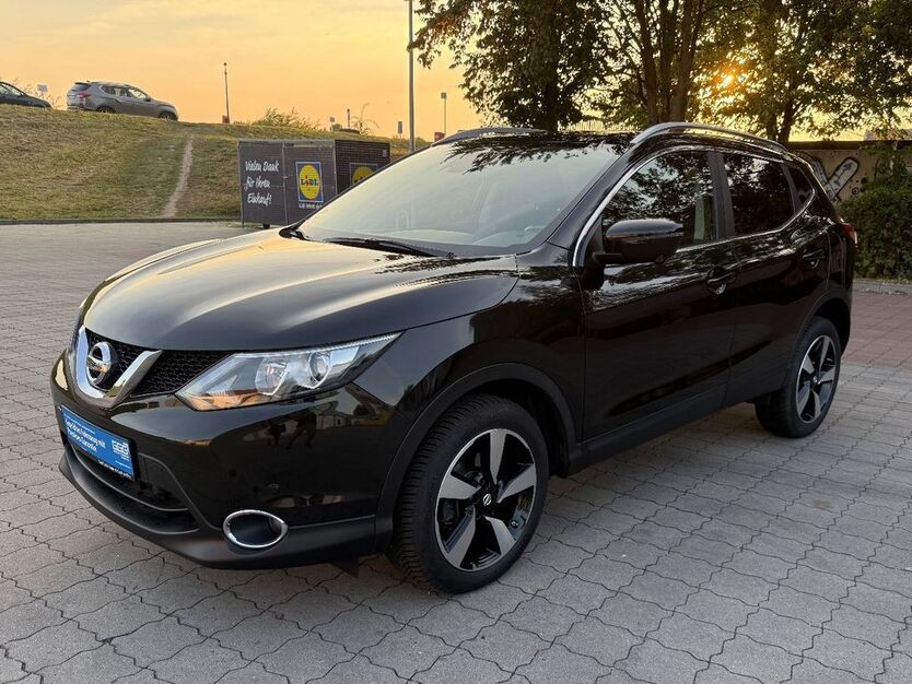 Nissan Qashqai 70.691 km 12.950 € Hamburg 20539
