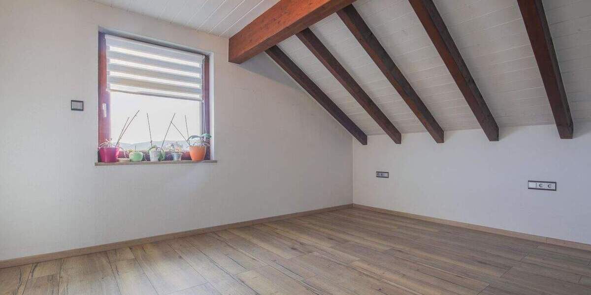 Etagenwohnung Lauchringen Unterlauchringen - 4 Zimmer, 97 m&sup2;, 310.000&euro; | Angebot:25741797