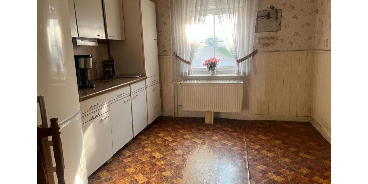 Einfamilienhaus Burghaun - 5 Zimmer, 180 m&sup2;, 149.000&euro; | Angebot:27054032