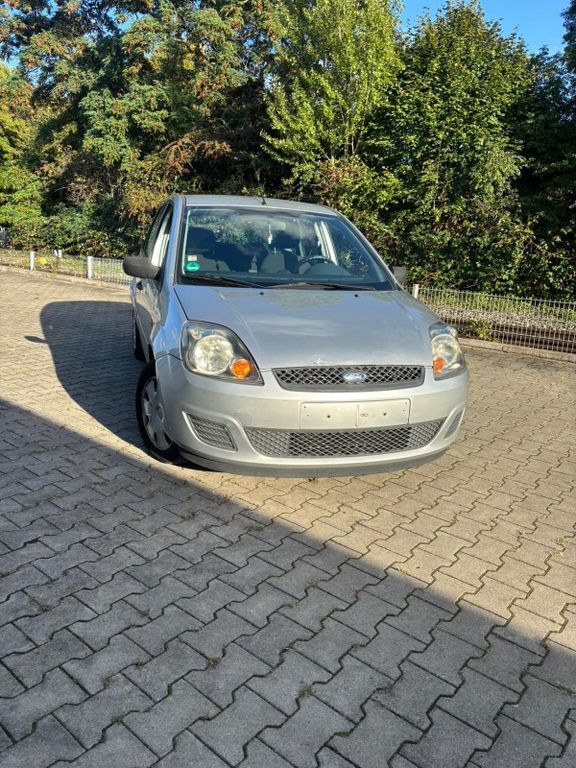 Ford Fiesta 169.684 km 1.800 € Herne 44623