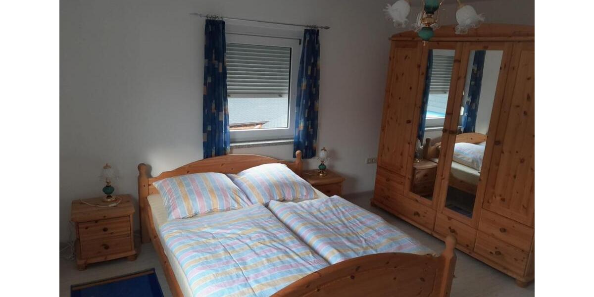 Doppelhaushälfte Marktrodach - 3 Zimmer, 80 m&sup2;, 620&euro; | Angebot:25932804