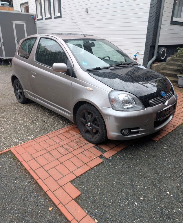 Toyota Yaris 231.319 km 2.290 € Langelsheim 38685